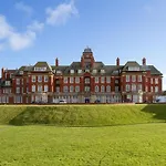 Luxury Ground Floor Apartment In Grand North Shore Blackpool Sea Front Building