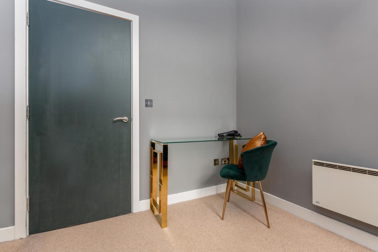 Luxury Ground Floor In Grand North Shore Sea Front Building Blackpool