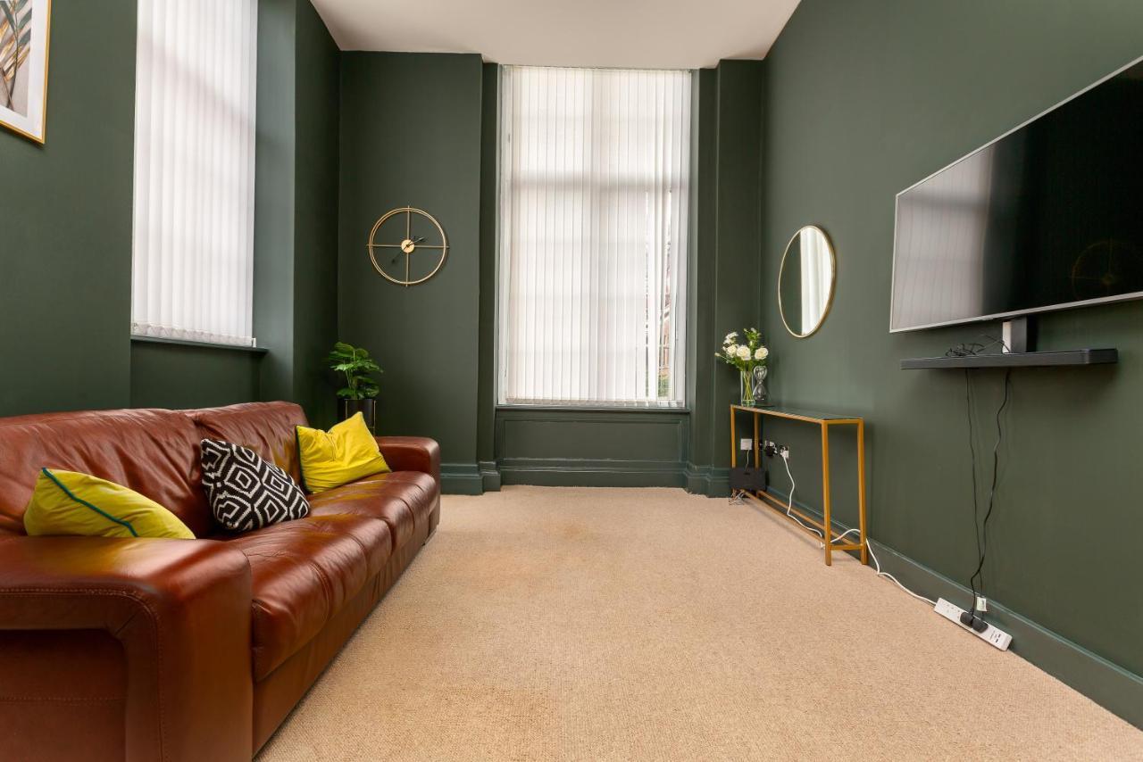 Luxury Ground Floor In Grand North Shore Sea Front Building * Blackpool